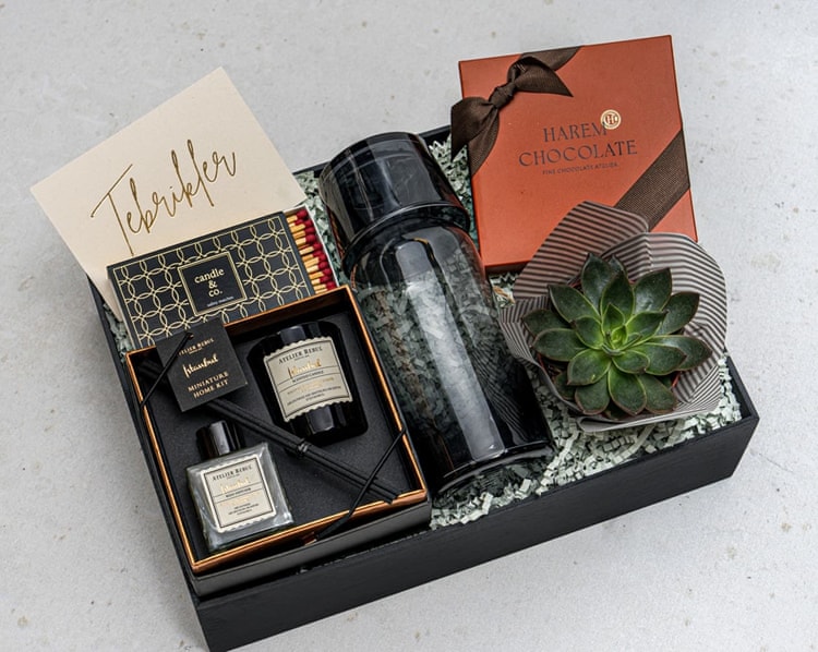 Atelier Rebul & Harem Chocolate Hediye Kutusu