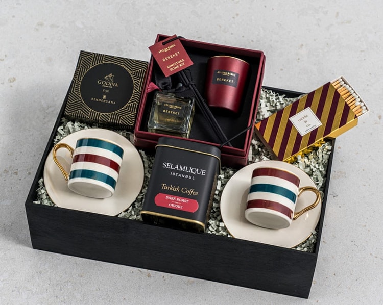 Bereketli Keyif Premium Yılbaşı Hediye Kutusu