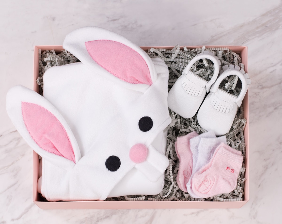 Beyaz Tavşan Bebek Hediye Kutusu BendenSana Beyaz Tavşan Bebek Hediye Kutusu BendenSana