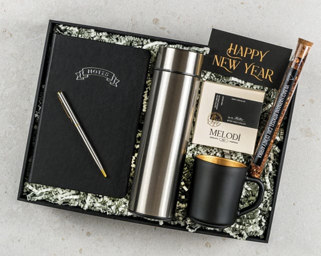 Black Silver Premium Yılbaşı Hediye Kutusu