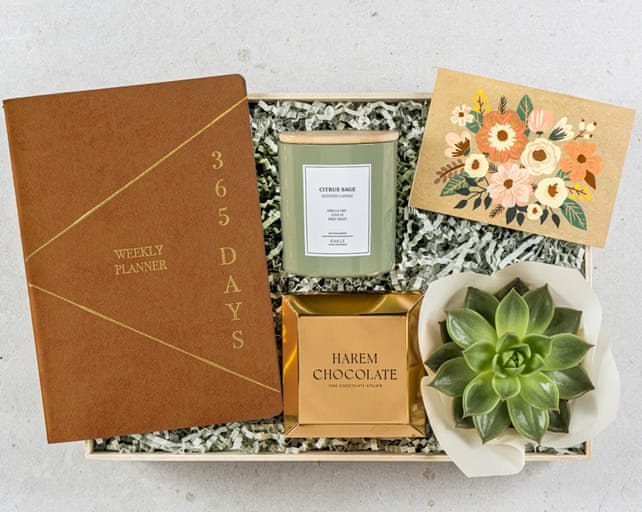 Bronz Çiçekler Hediye Kutusu