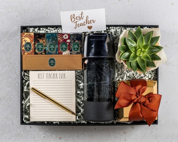 Bronz Öğretmenler Günü Hediye Kutusu