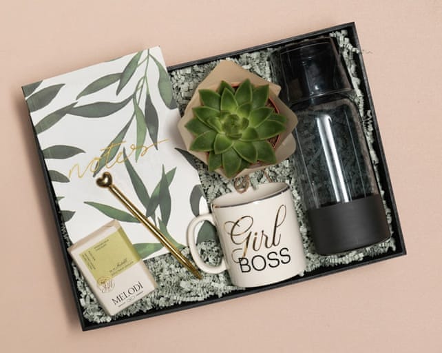 Girl Boss Hediye Kutusu