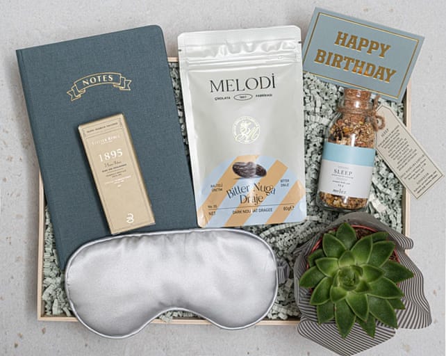 Gri Mavi Hediye Kutusu