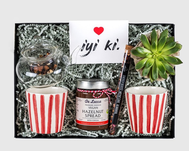 İyi ki Keyiflerimize Hediye Kutusu