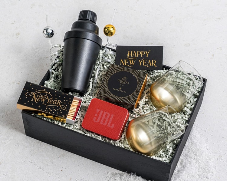JBL ile Eğlence Premium Yılbaşı Hediye Kutusu