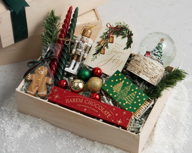 Kar Küreli Premium YılbaşıHediye Kutusu