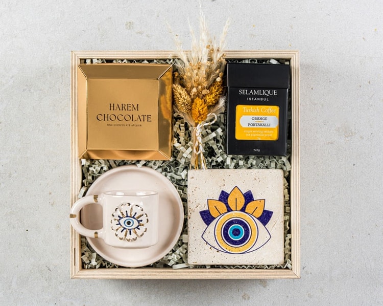 Lucky Eye Hediye Kutusu