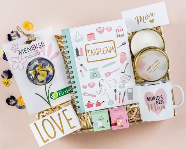 Menekşeli Tarifler Anneler Günü Hediye Kutusu