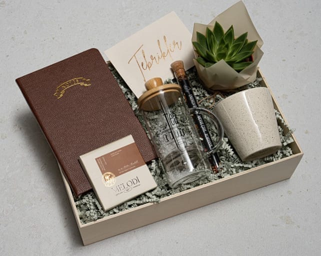 Naturel Tebrik Hediye Kutusu