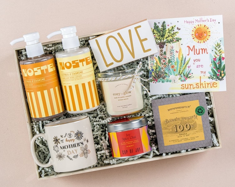 Nostel Setli Anneler Günü Hediye Kutusu