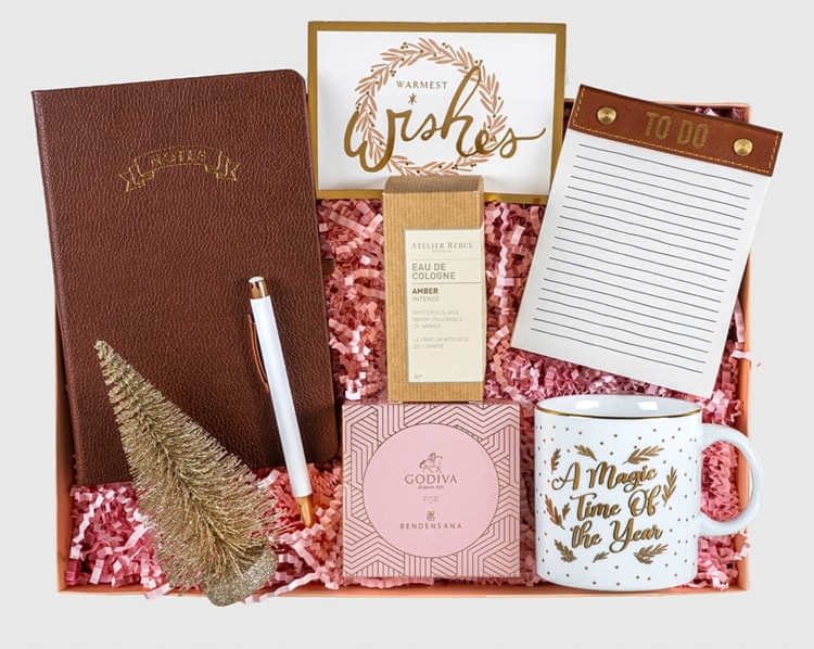 Pembe Taba Şıklığı Yılbaşı Hediye Kutusu