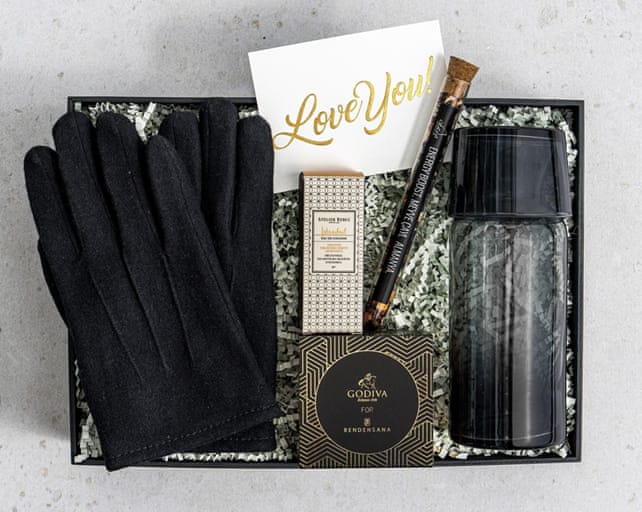 Sevgiliye Eldiven Hediye Kutusu