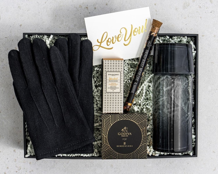 Sevgiliye Eldiven Hediye Kutusu