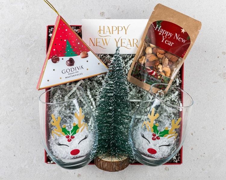 Sevimli Geyik Yılbaşı Hediye Kutusu