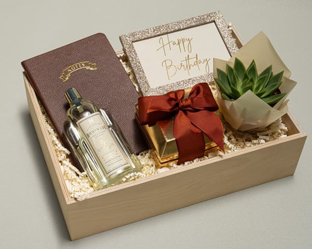 Şık Doğum Günü Hediye Kutusu