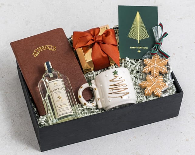 Şık Taba Premium Yılbaşı Hediye Kutusu