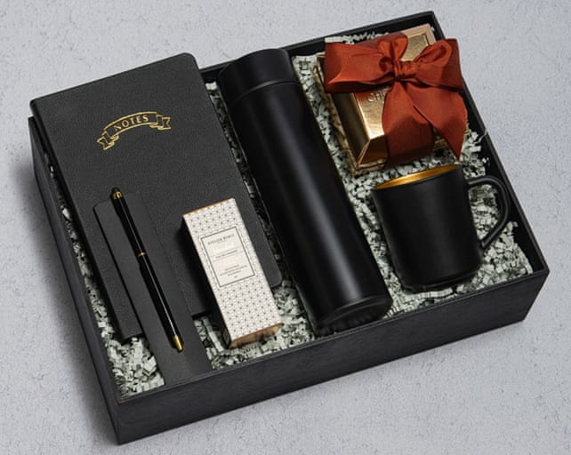 Siyah Gold Tebrik Hediye Kutusu