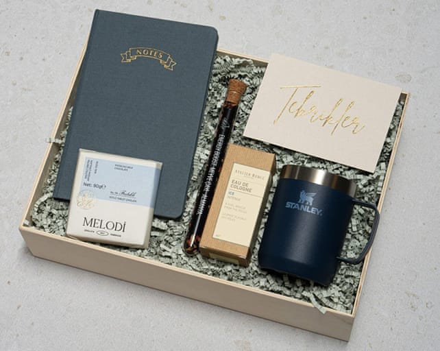 Soft Blue Tebrik Hediye Kutusu