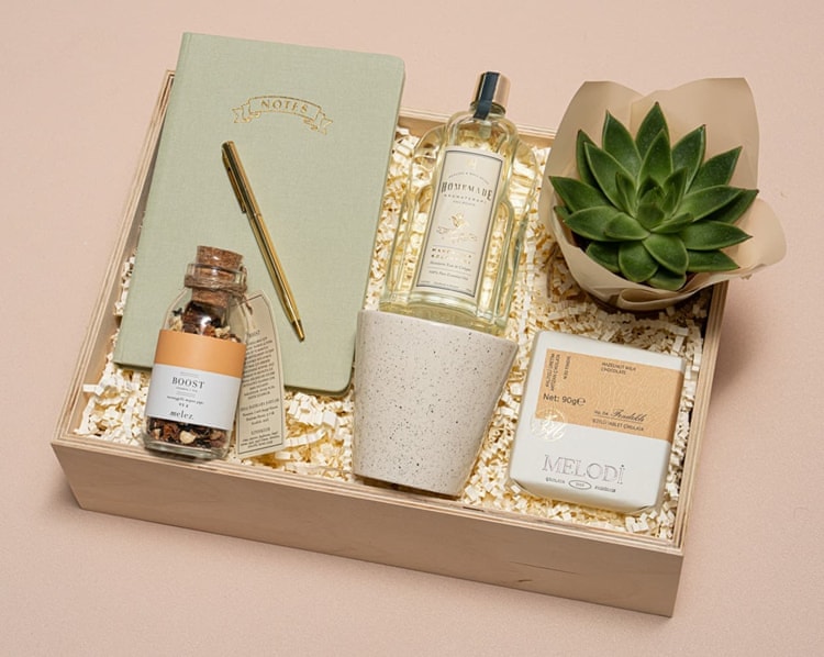 Soft Renkler Hediye Kutusu