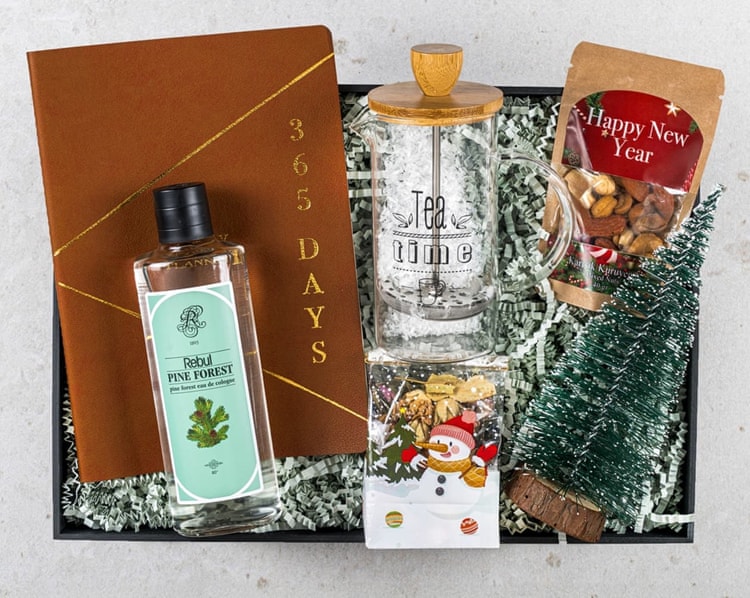 Taba Ofis Yılbaşı Hediye Kutusu