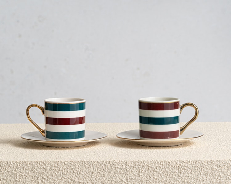 Çiçeklerle Premium Yılbaşı Hediye Kutusu